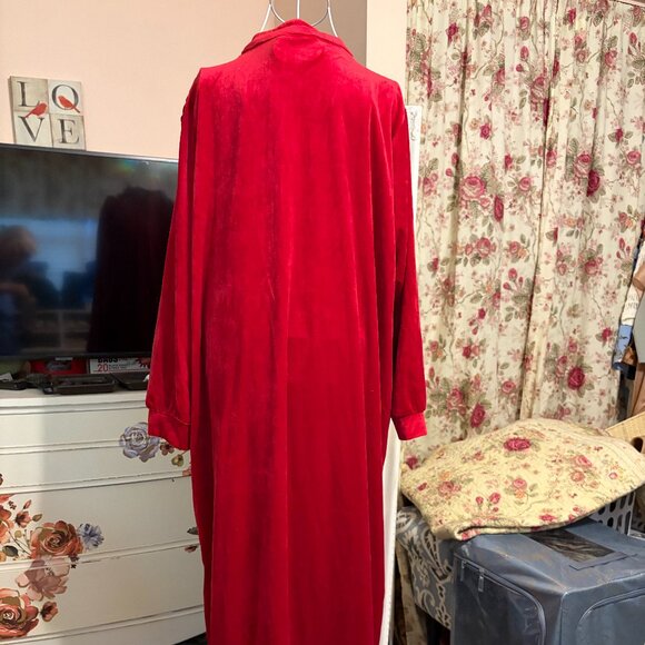 Womens Plus Velour Full Length Robe, Red, by Only Necessities, sz. 22/24 - Picture 5 of 9